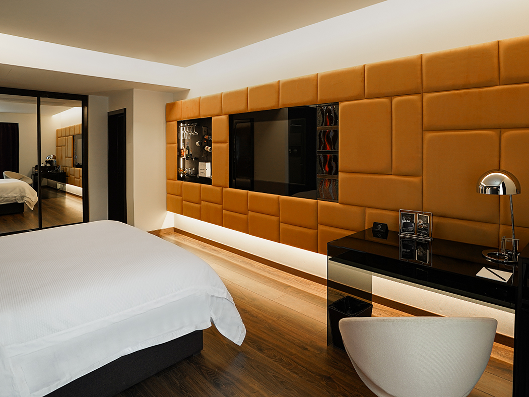 11 Mirrors Incognito Superior Room V2 R 03
