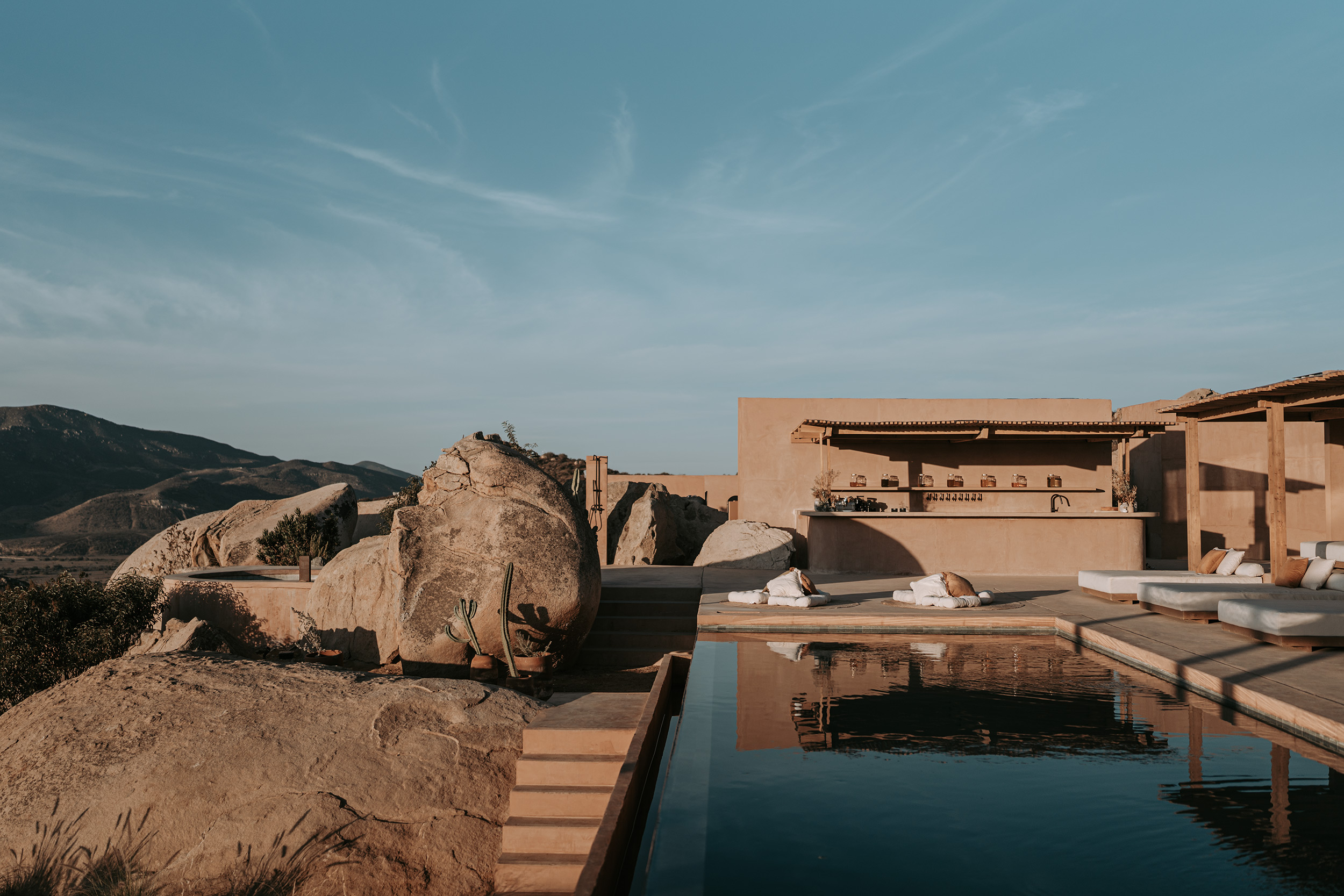 G 27 Mira Earth Studios Mexico