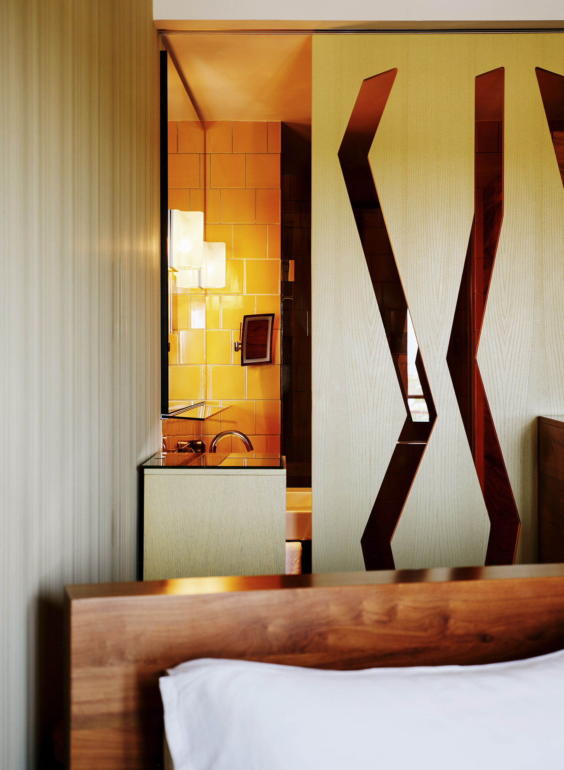 G 20 Bohemia Suites And Spa