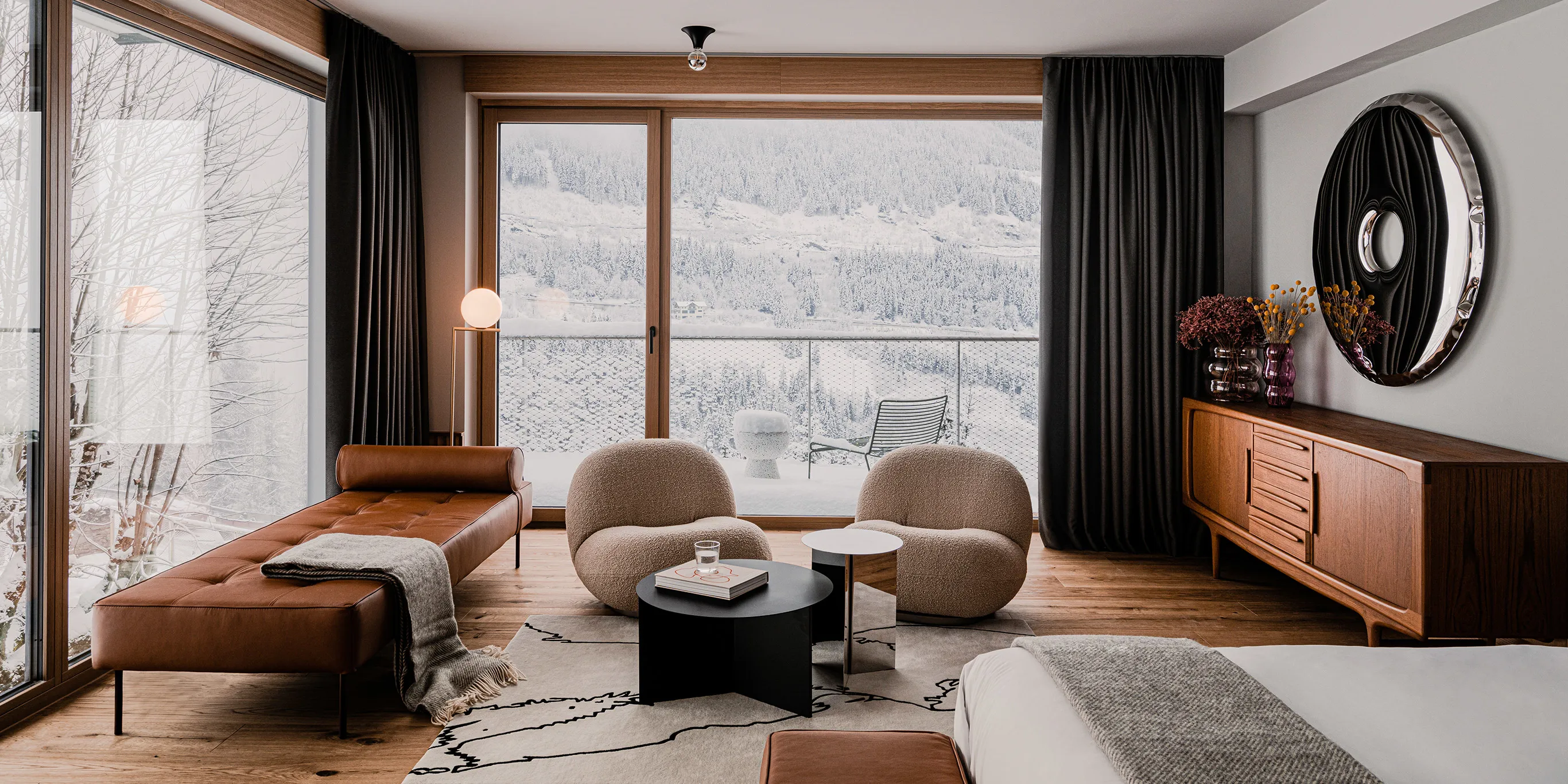 The Comodo Rooms