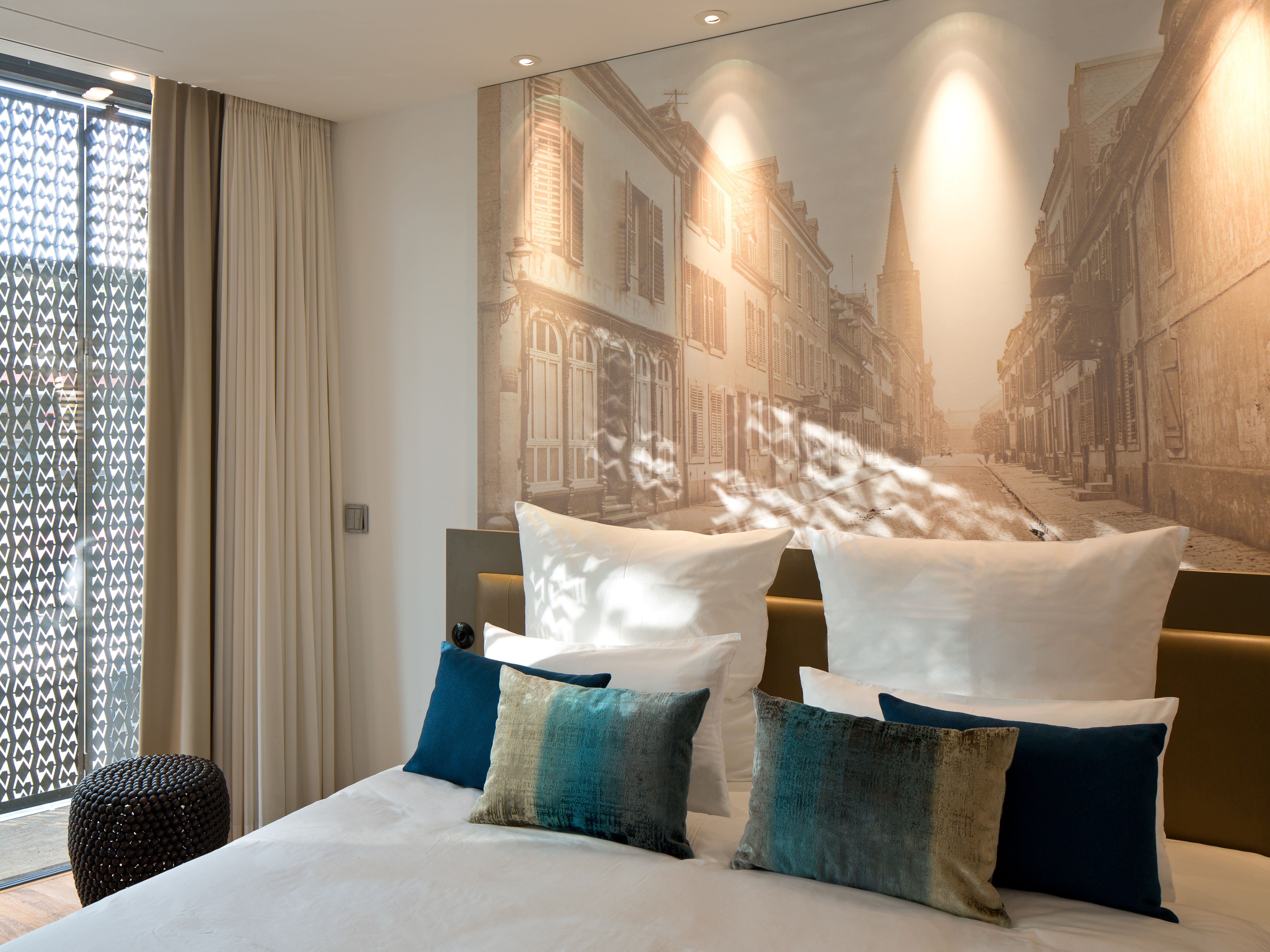 La Maison Hotel Bed in Saarlouis