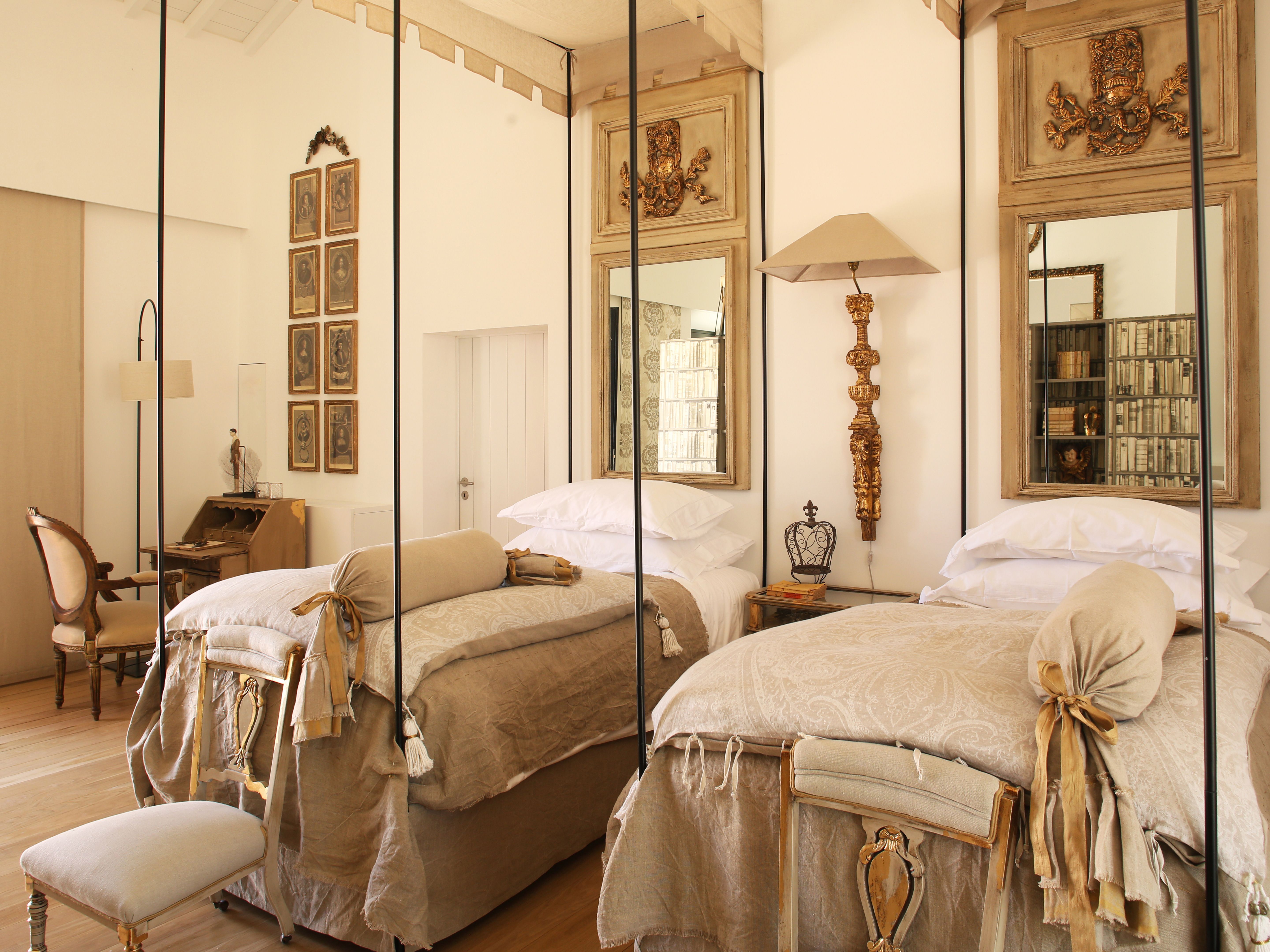 Torre de Palma Mirror in Monforte