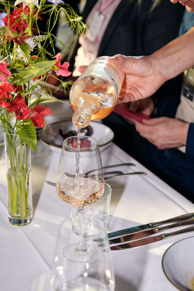 DH24 SALES CE Munich Travelpro21