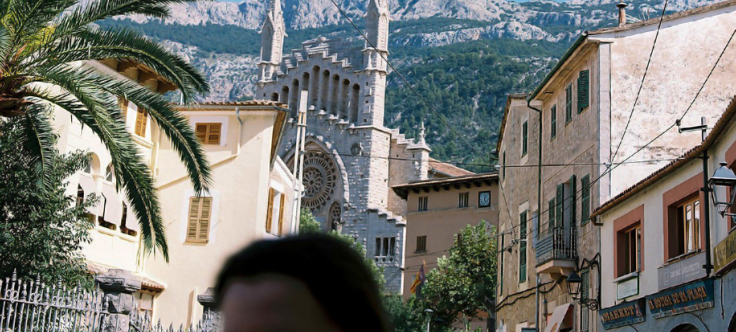 DH Arena 24 Destination Guide Box Image 01