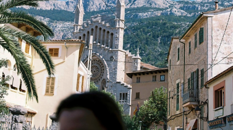 DH Arena 24 Destination Guide Box Image 01