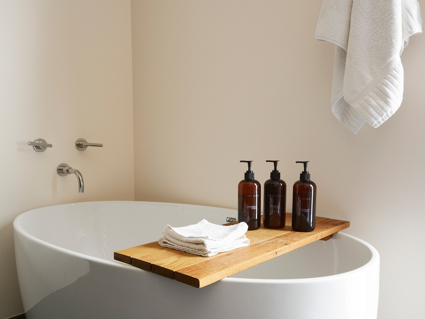 Timber Cove Resort Premier Ocean Suite R 06