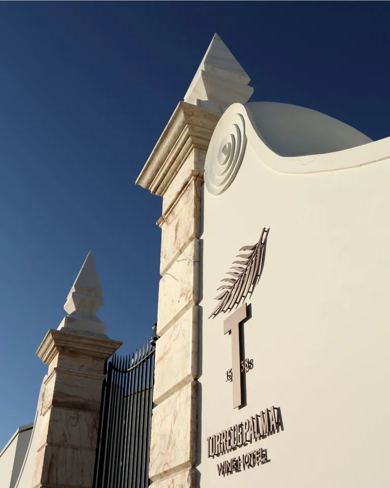 DH26 Journal Best Wine Hotels 13