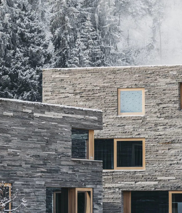 Rocksresort Architecture (1)