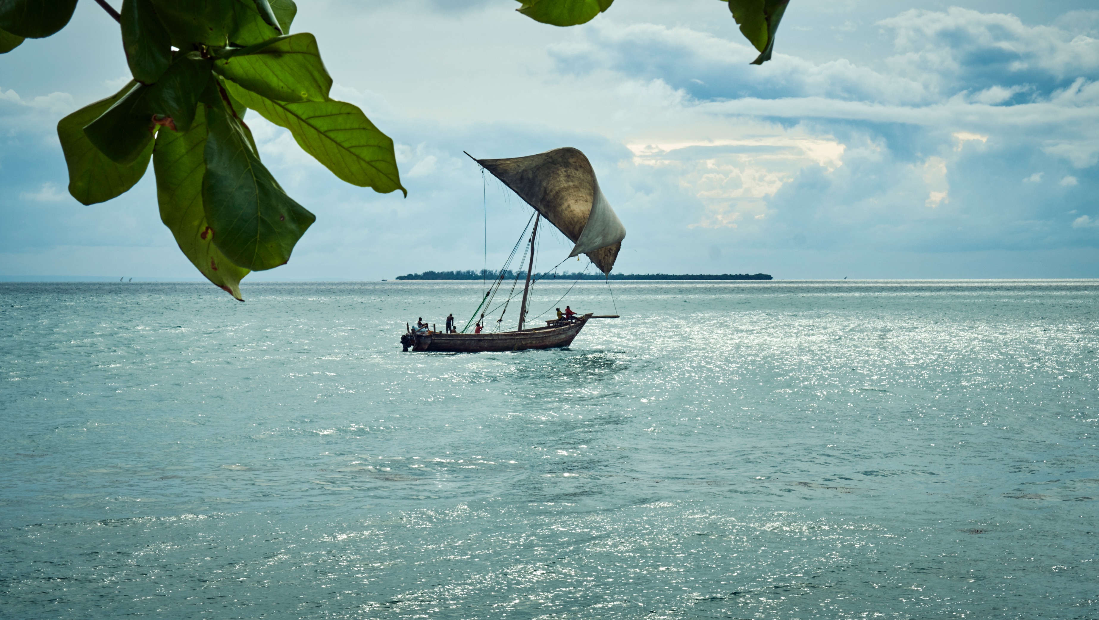 006 Zuri Zanzibar Women Beach (1)