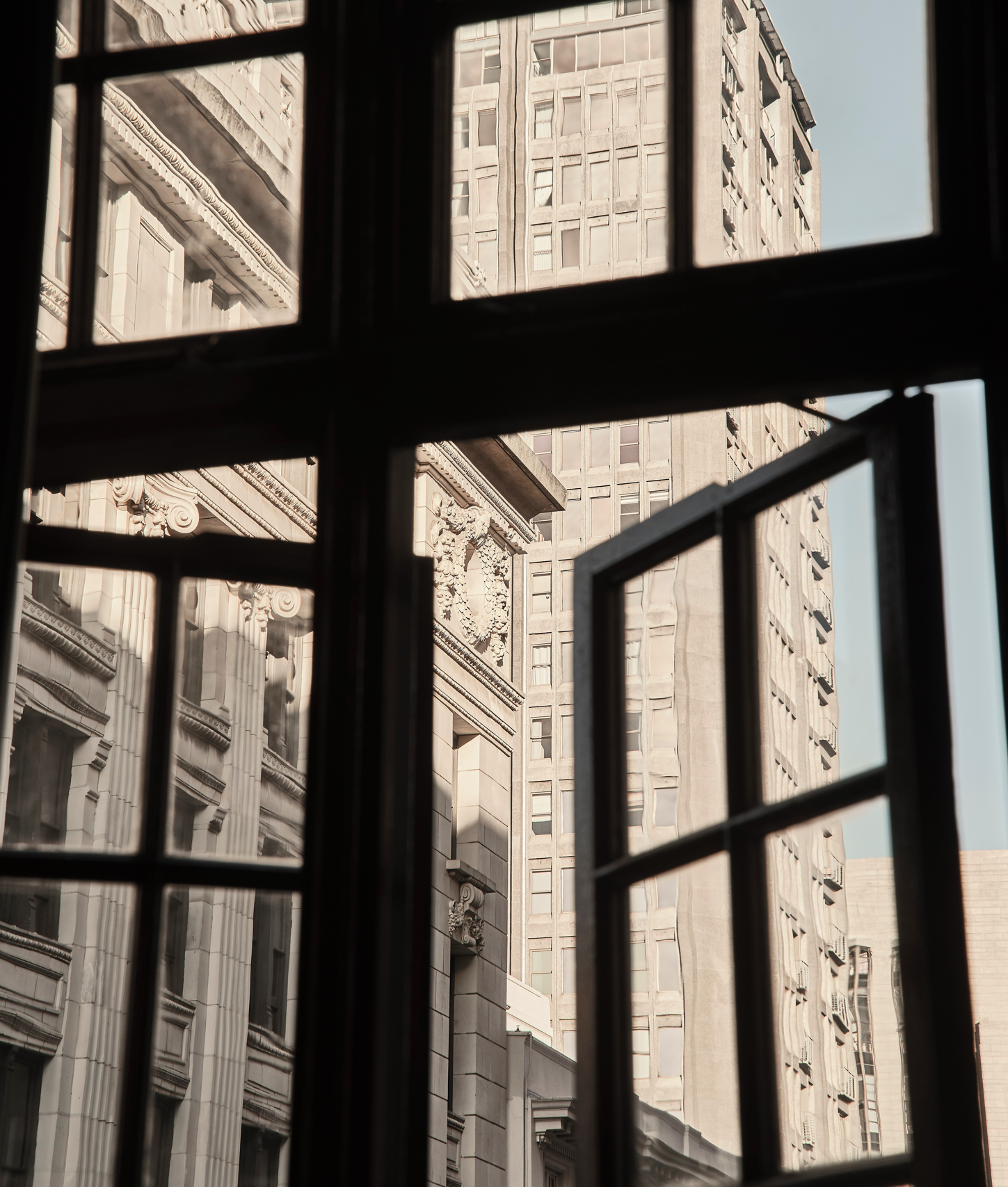 005 Gorgeous George Window