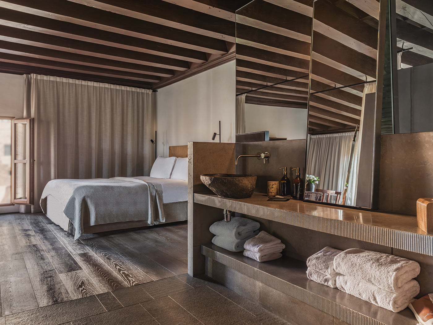 Nobis Hotel Can Oliver Suite V2 R 01