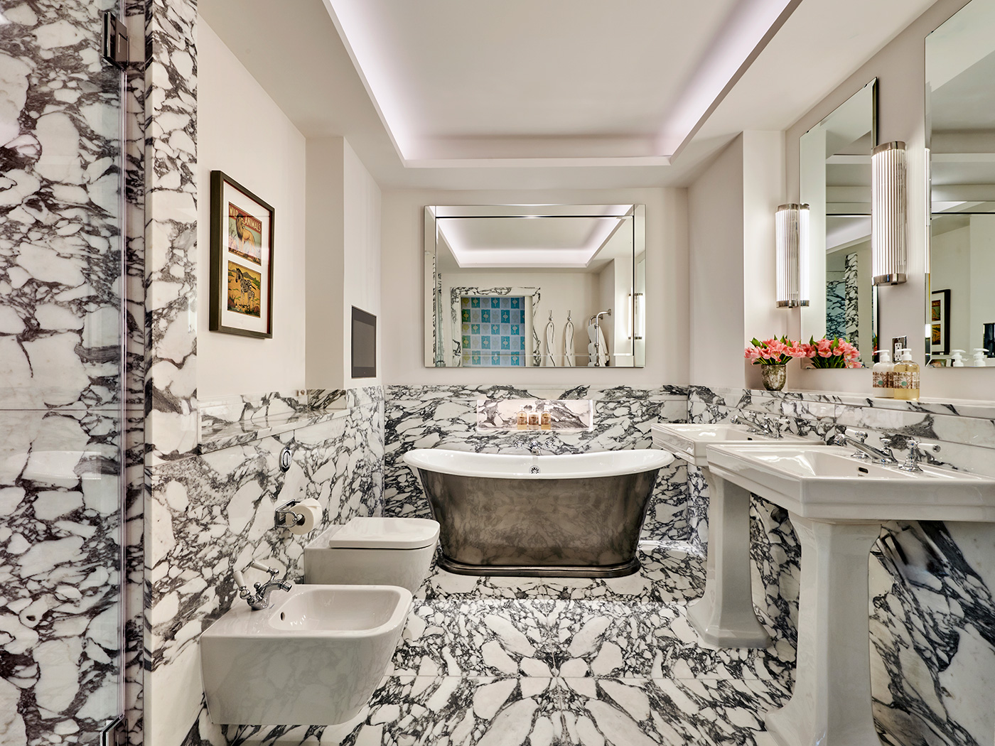 Warren Street Three Bedroom Songbird Suite R 11