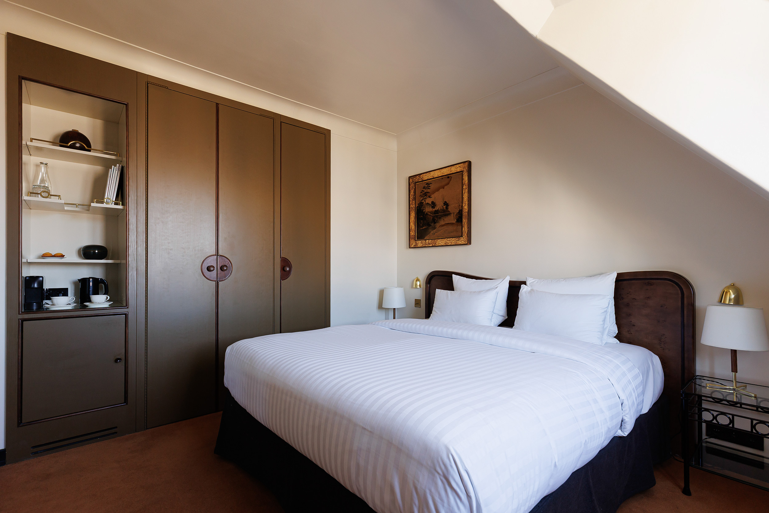 G 11 Hotel Rochechouart France