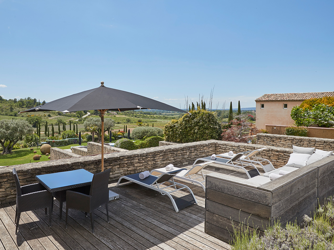 Domaine Andeols Prestige House R 01