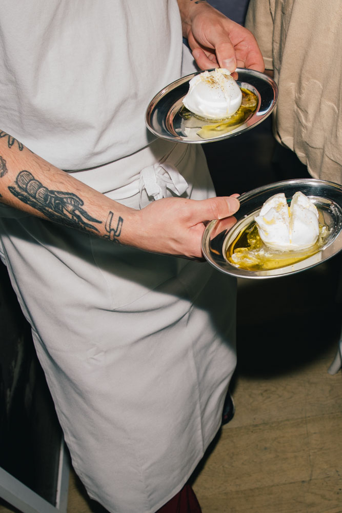 DH SALES24 S Sydney Travelpro 013