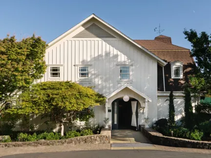 DH26 Journal Best Wine Hotels 28