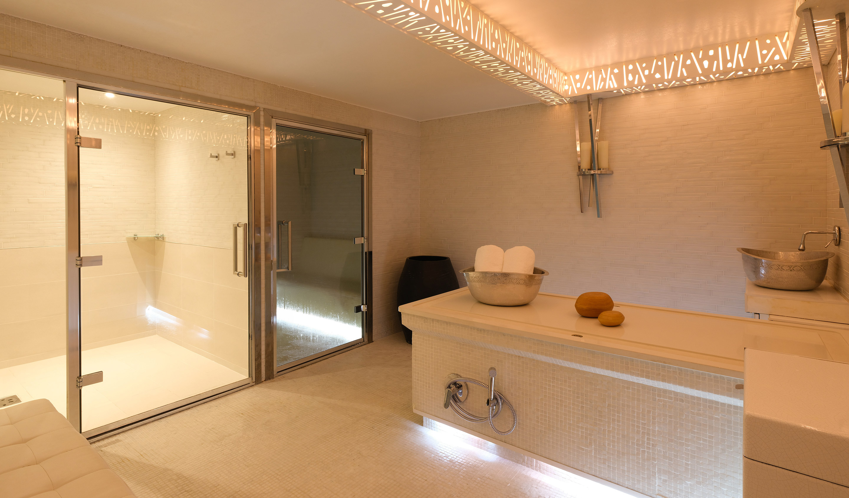 G 13 Five Seas Hotel Cannes