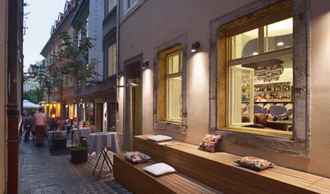 G 16 Vander Urbani Resort