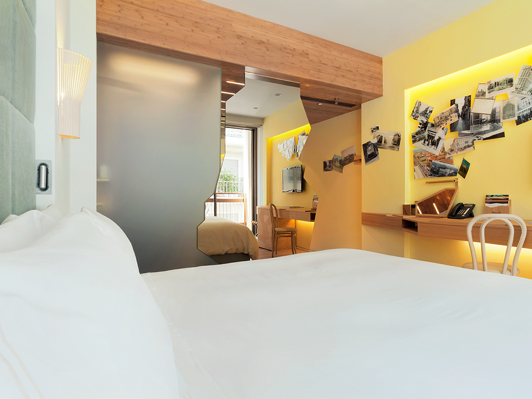 New Hotel Deluxe Room R 01