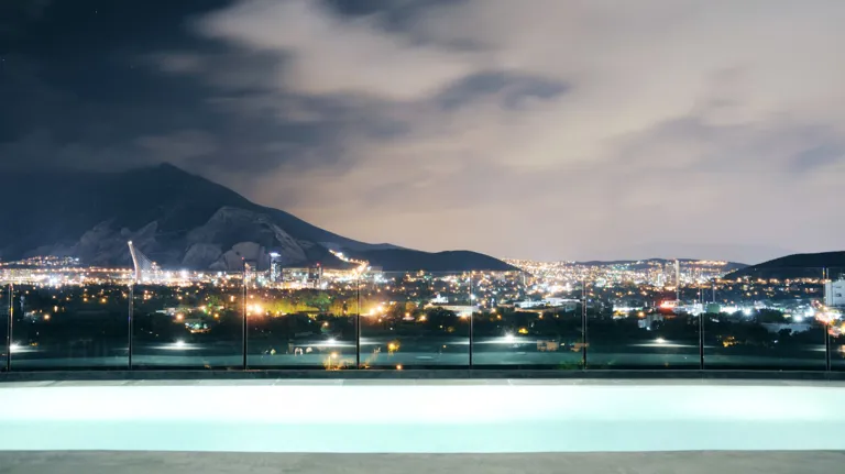 06 Monterrey L