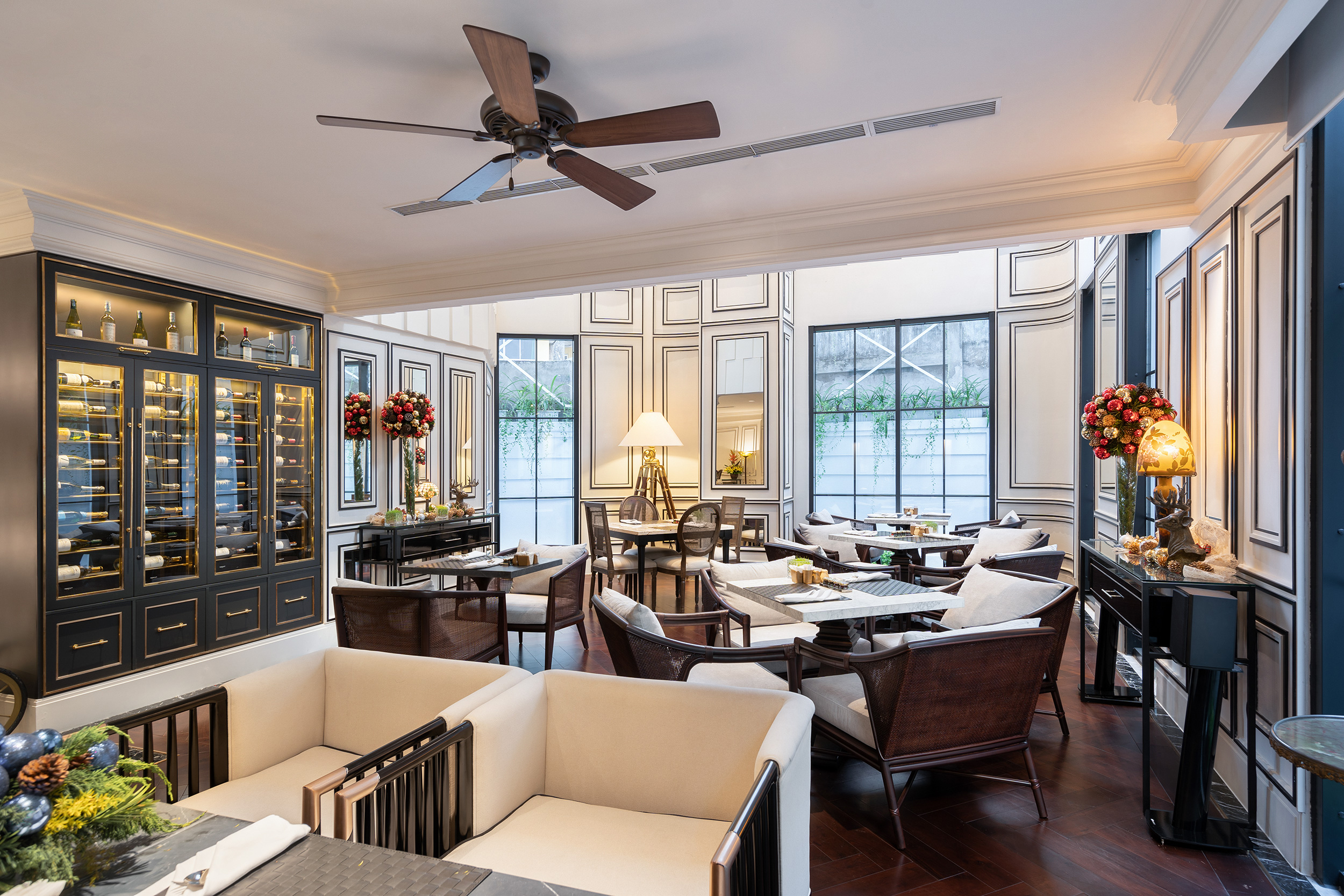 G 09 Bach Suites Saigon