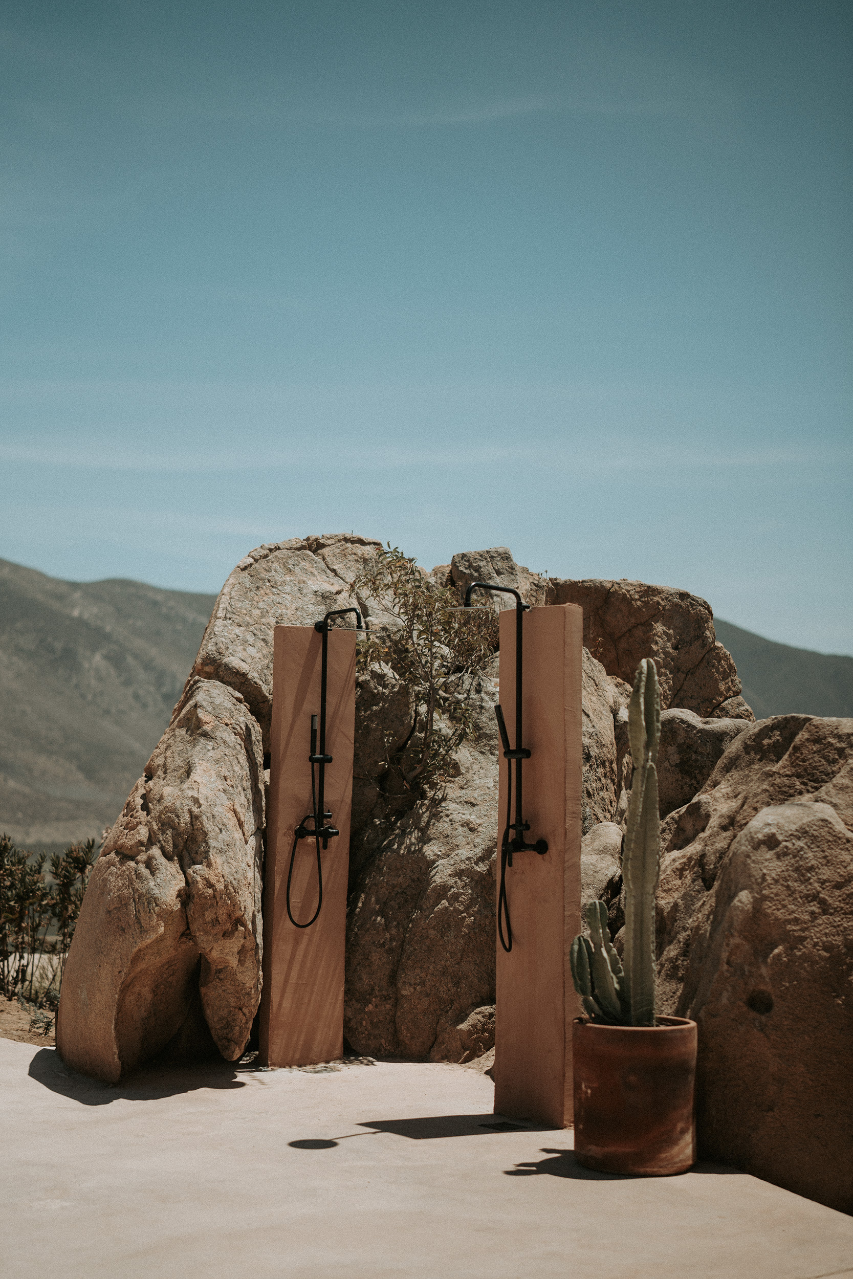 G 21 Mira Earth Studios Mexico