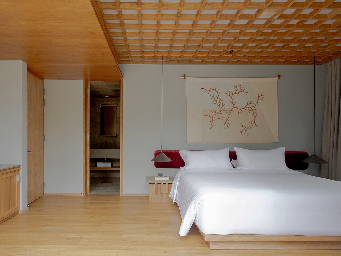 Wake Medellin Awaken Suite R 01