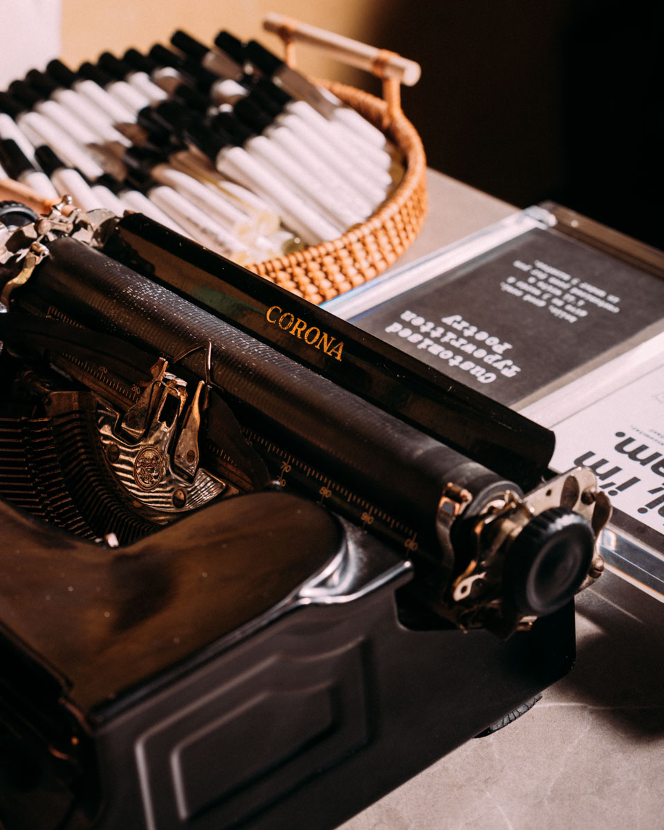 DH SALES24 S Singapore TP 03