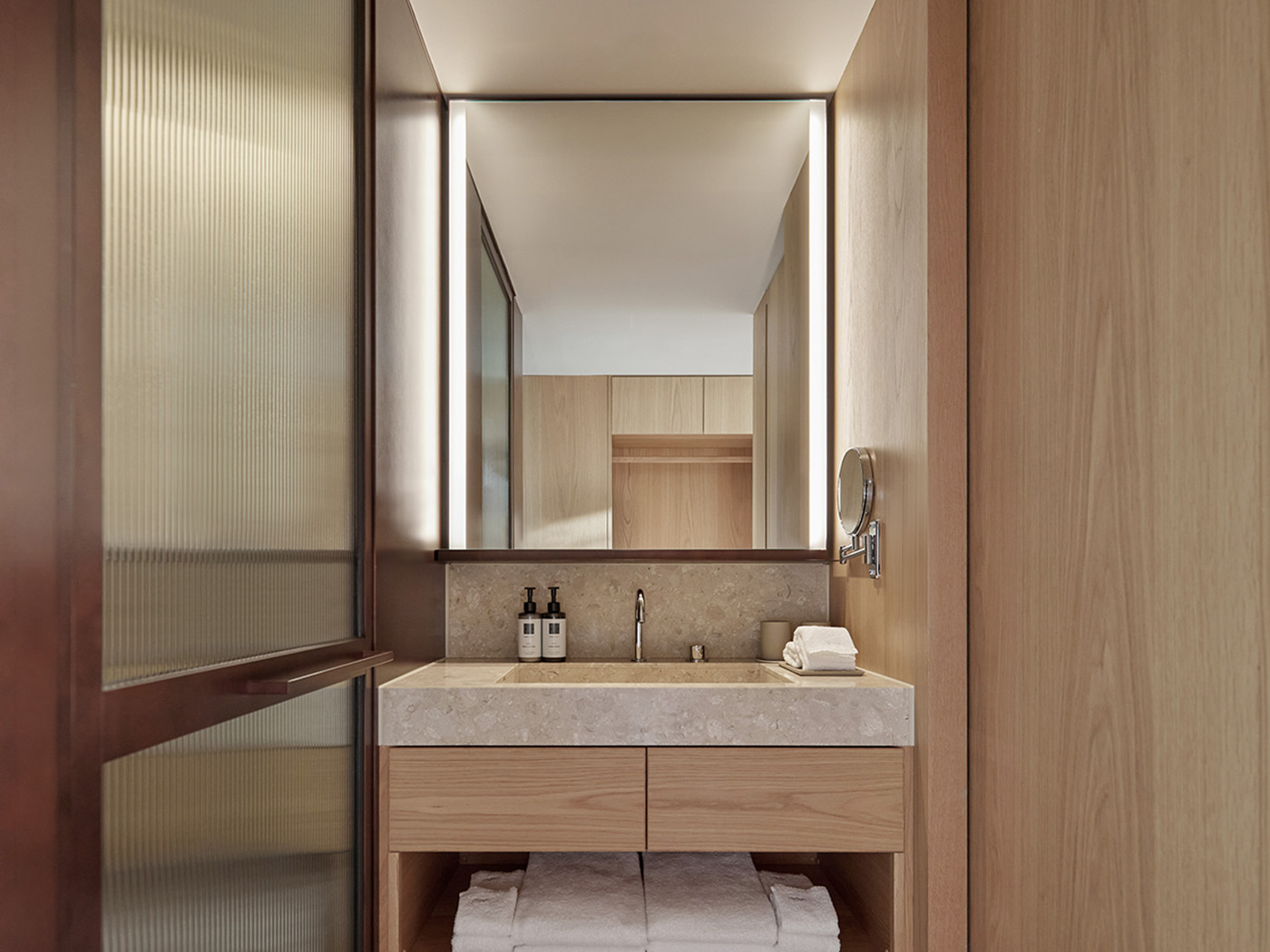 Trunk Hotel Yoyogi Park City View Standard R 07