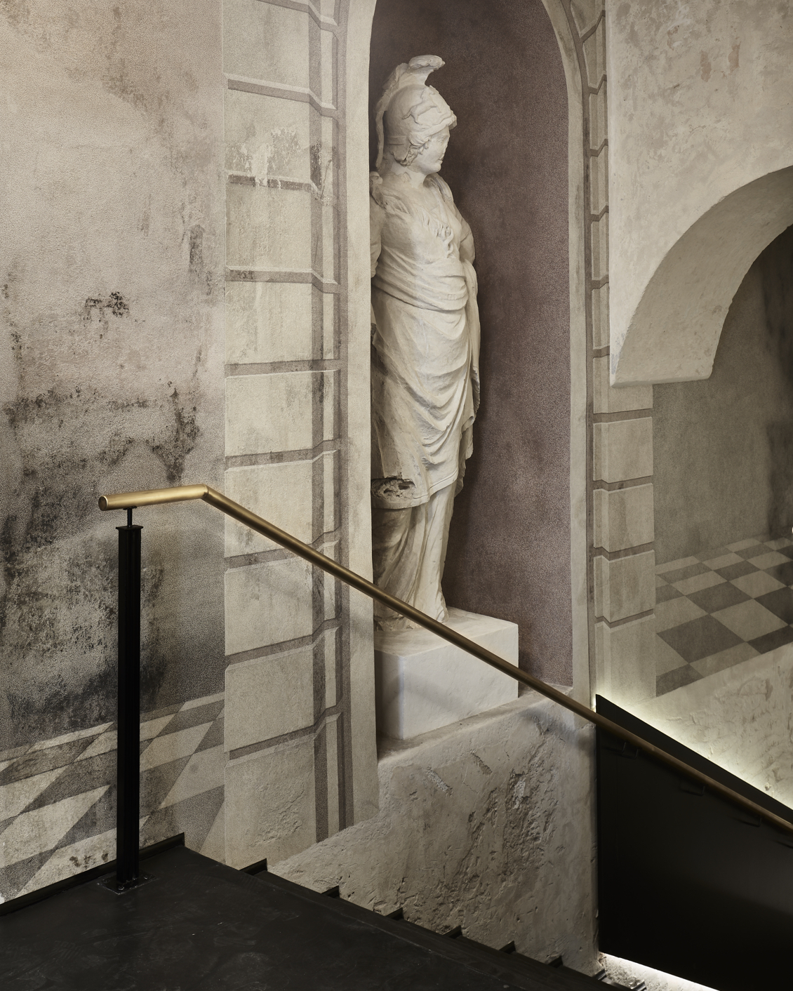 005 Hotel Pacai Sculpture Staircase