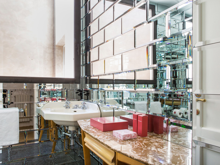 Rooms & Suites at G - Rough in Rome, Italy - Design Hotels™