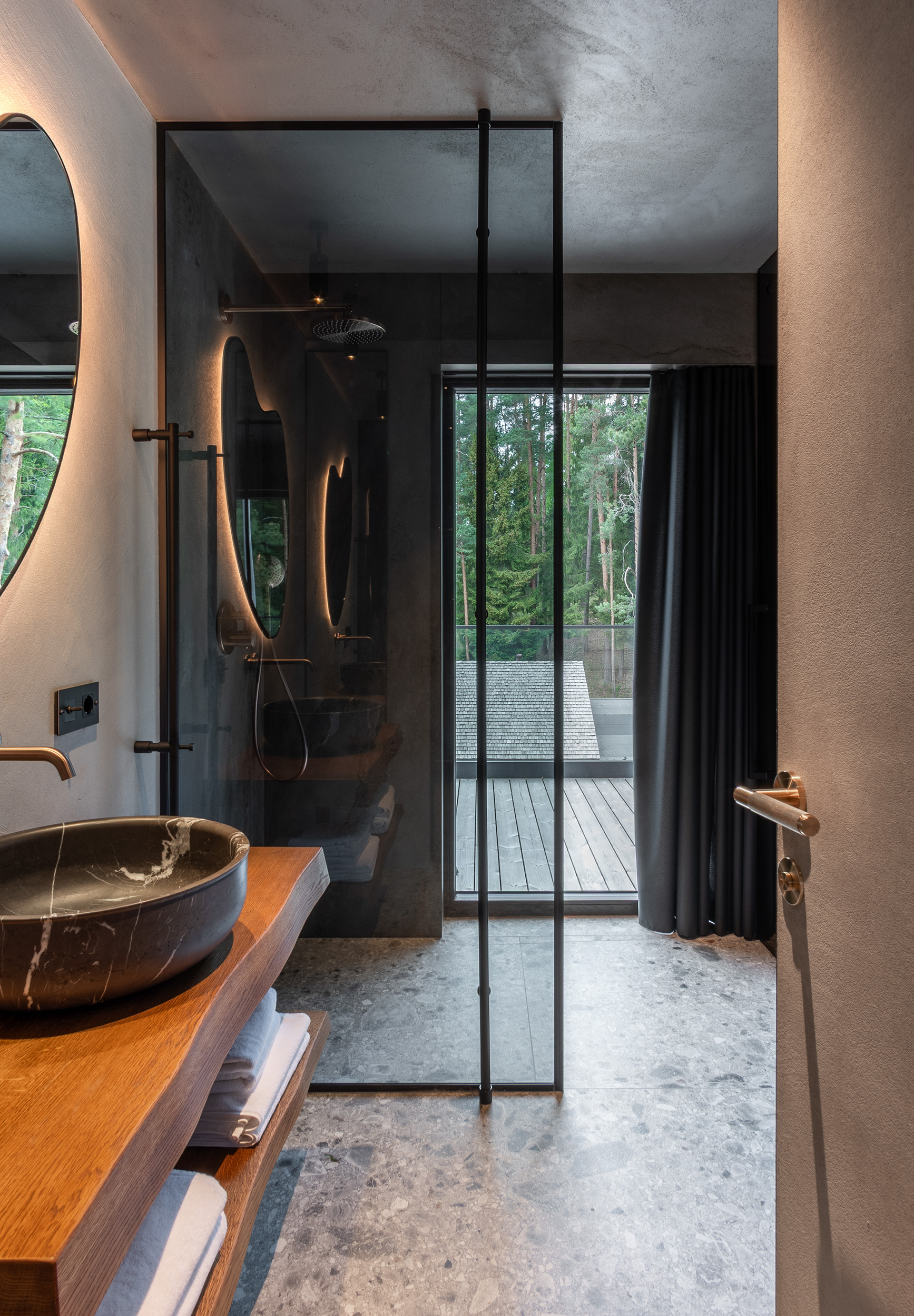 G 17 Esperanza Lake Resort