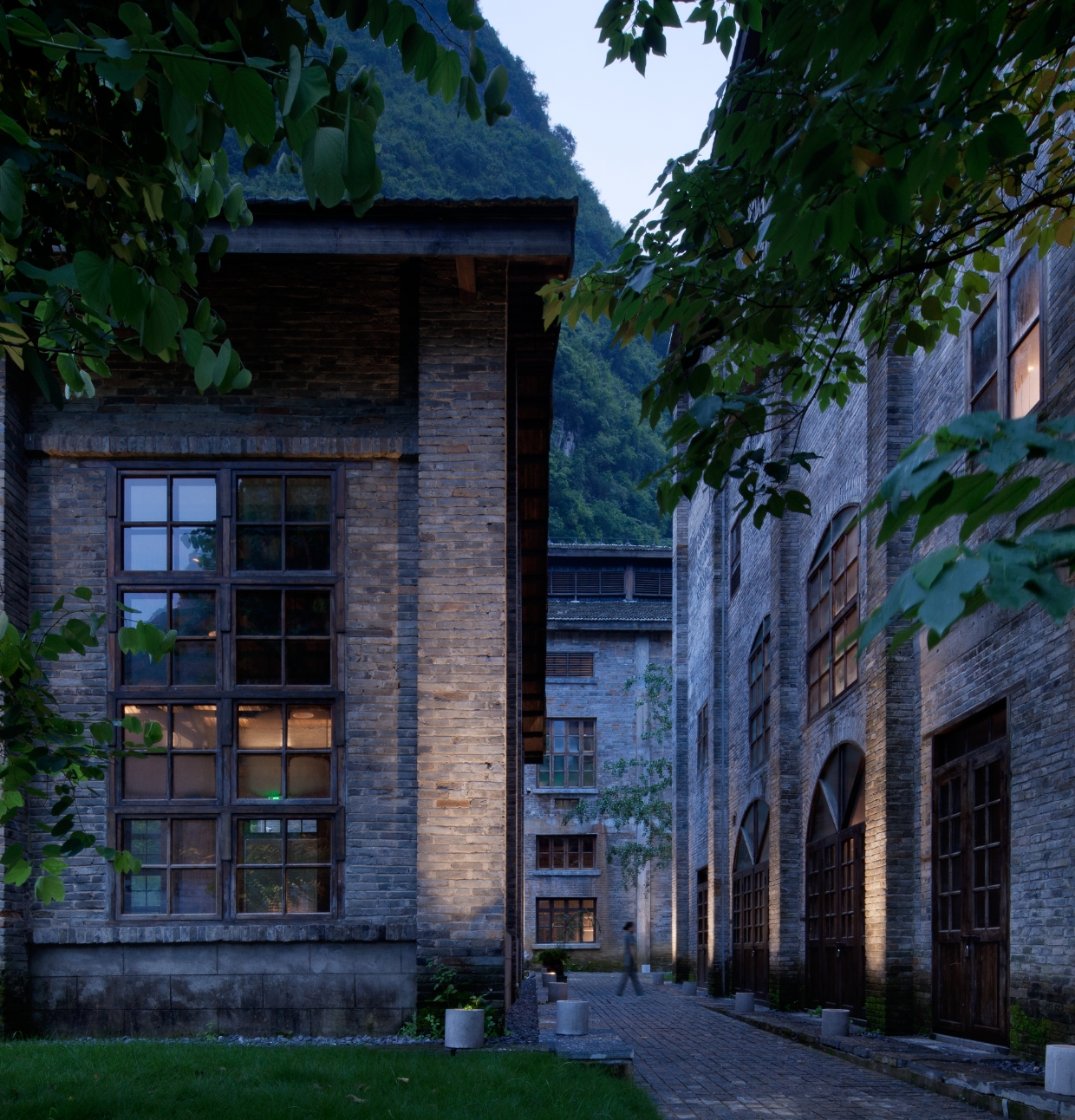 Aurua Yangshuo Sugar House Architecture