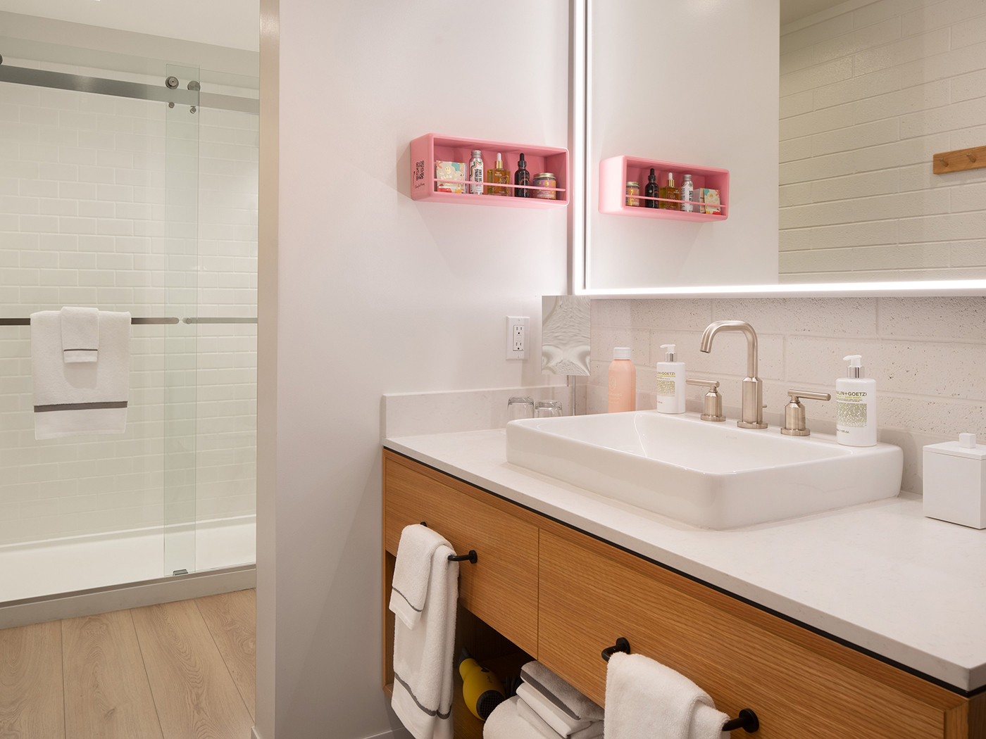 Dr Wilkinsons Deluxe Courtyard King V3 R 03