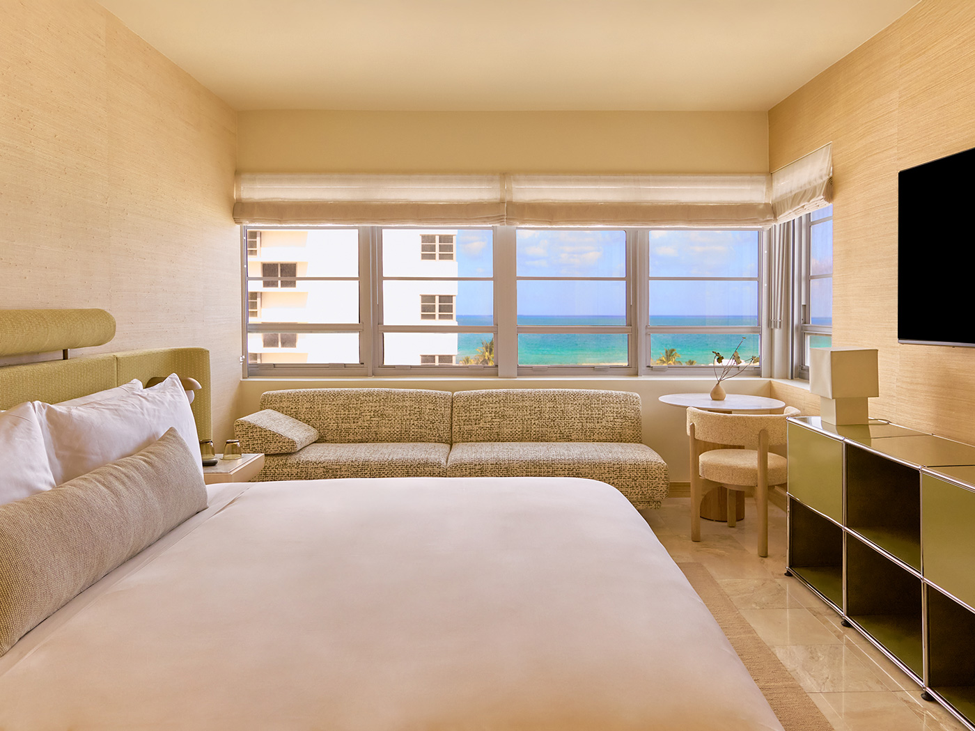 Shelborne By Proper Partial Oceanview King Balcony R V2 01