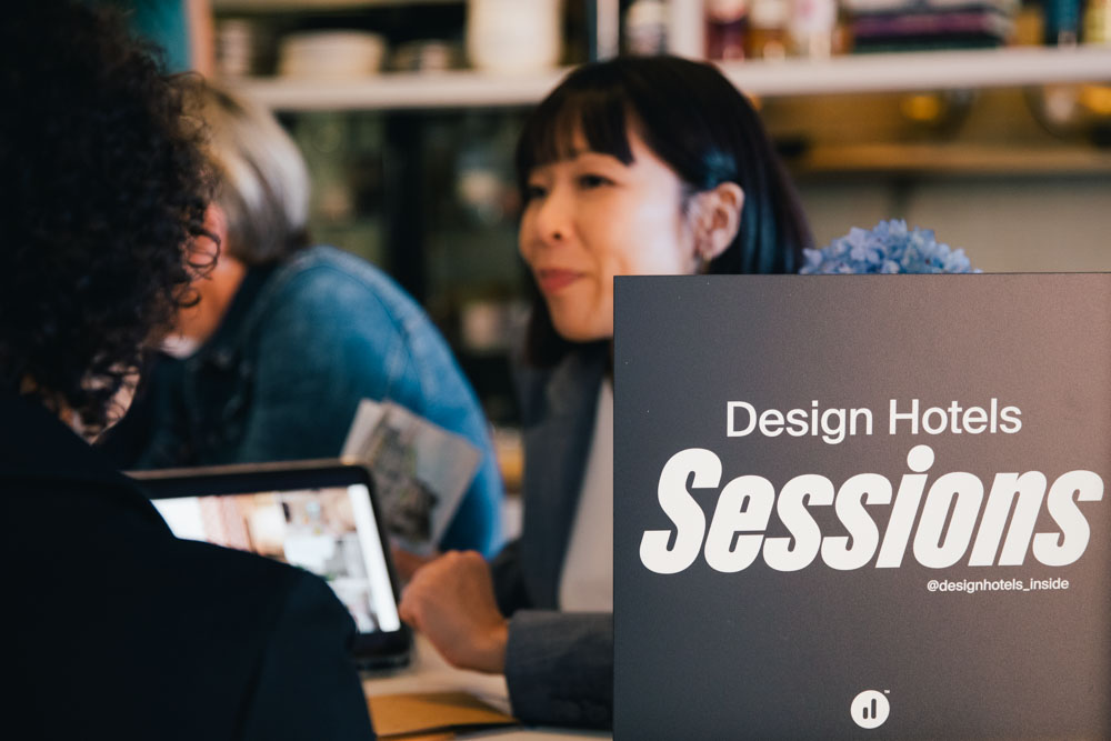 DH SALES24 S Sydney Travelpro 018