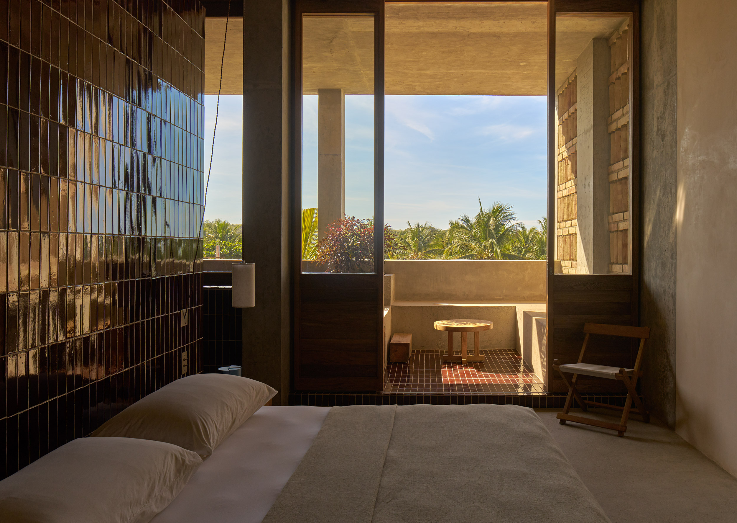 G 15 Hotel Humano