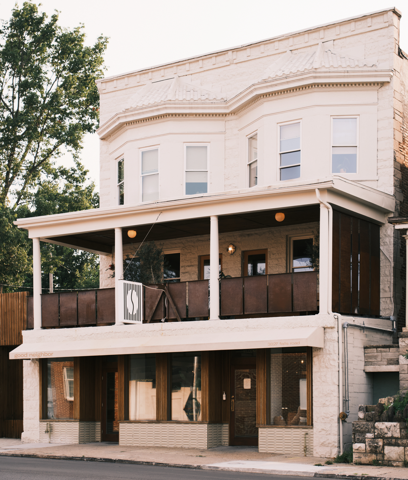 Guesthouse By Good Neighbor Architecture