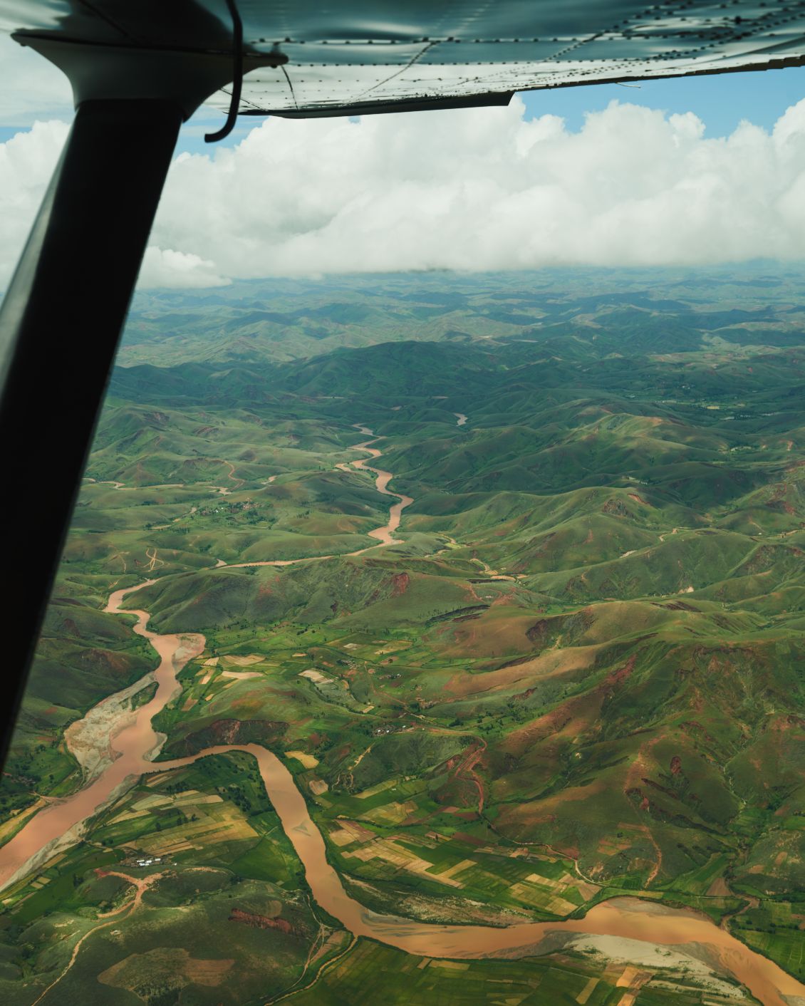17 Voaara Originals Phillipe And Vi Kjellgren Local Plane Flight Landscape View 2