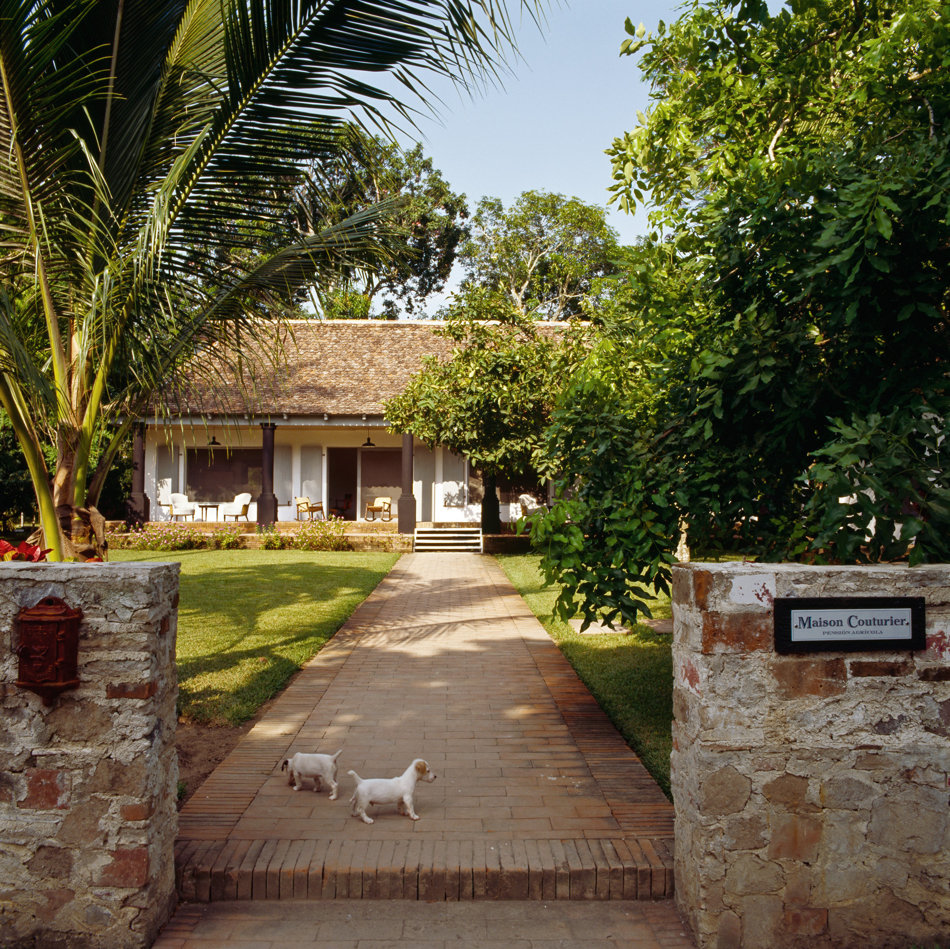 G 04 Maison Couturier