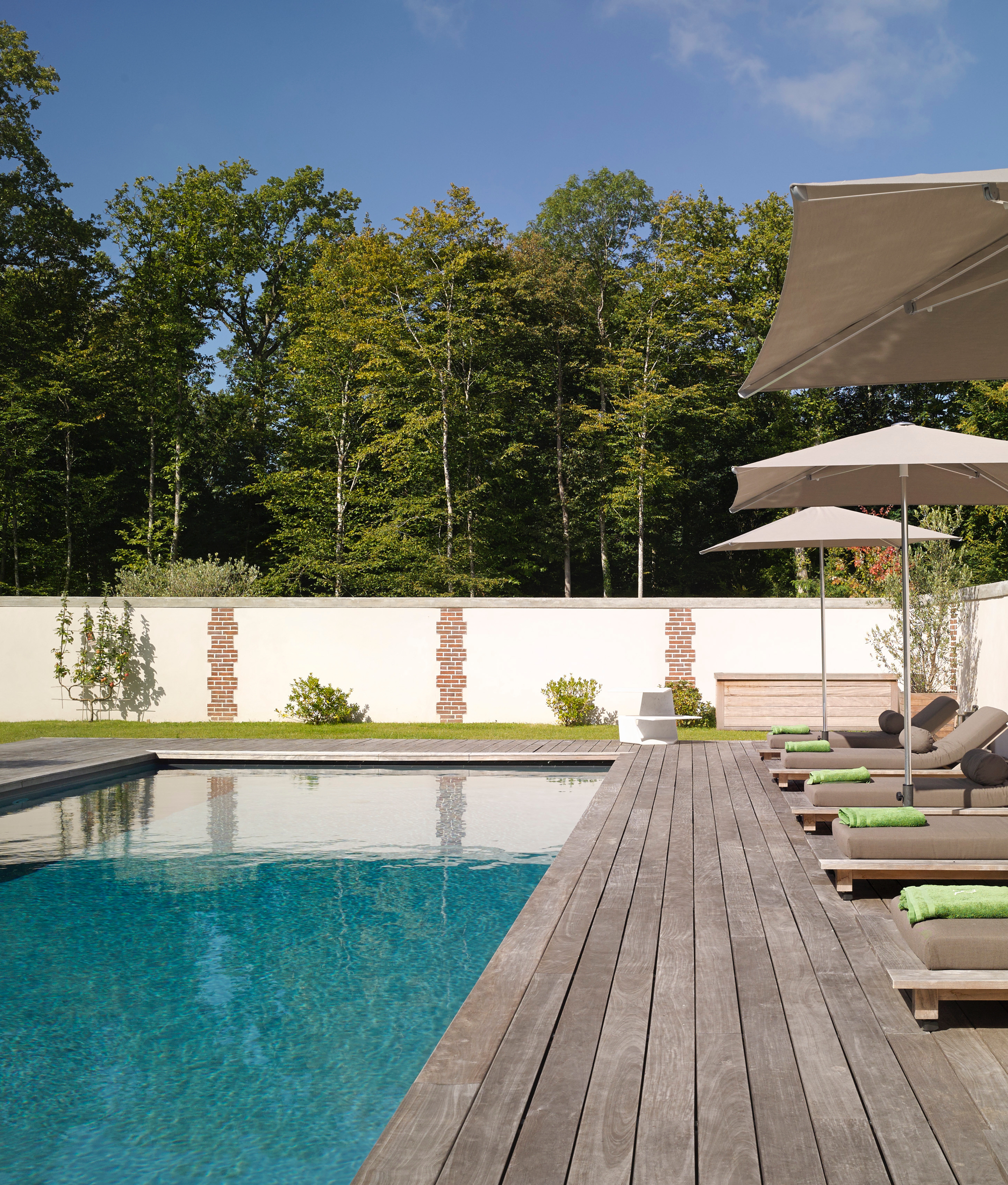 Chateau de la Resle (Montigny la Resle, France) - Design Hotels™
