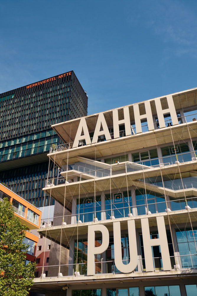 DH24 SALES CE Munich Travelpro01