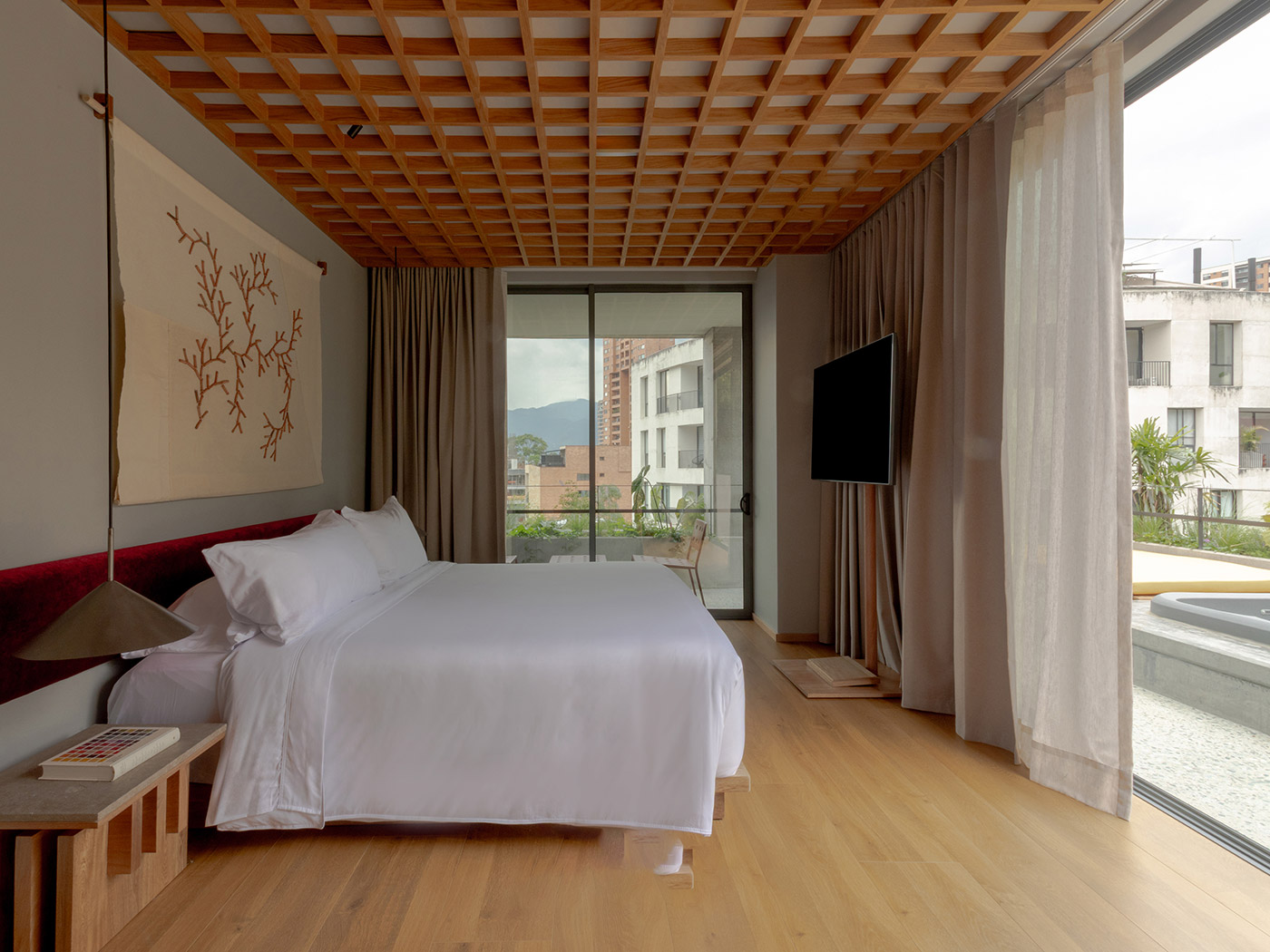 Wake Medellin Awaken Suite R 03