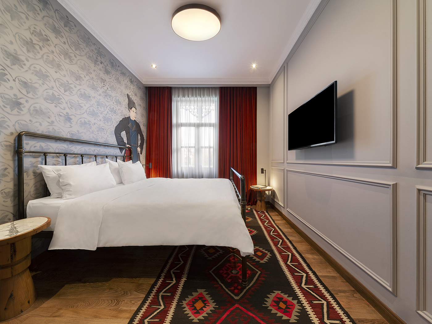 The Blue Fox Queen Room With Terrace R 01