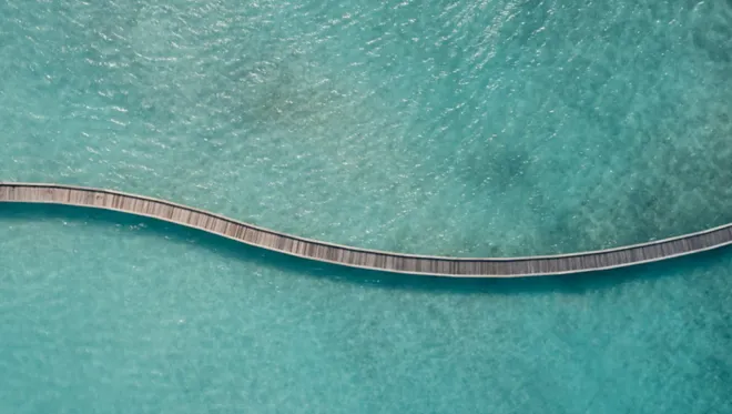 07 MBO Patina Maldives Wooden Bridge Ocean (1)
