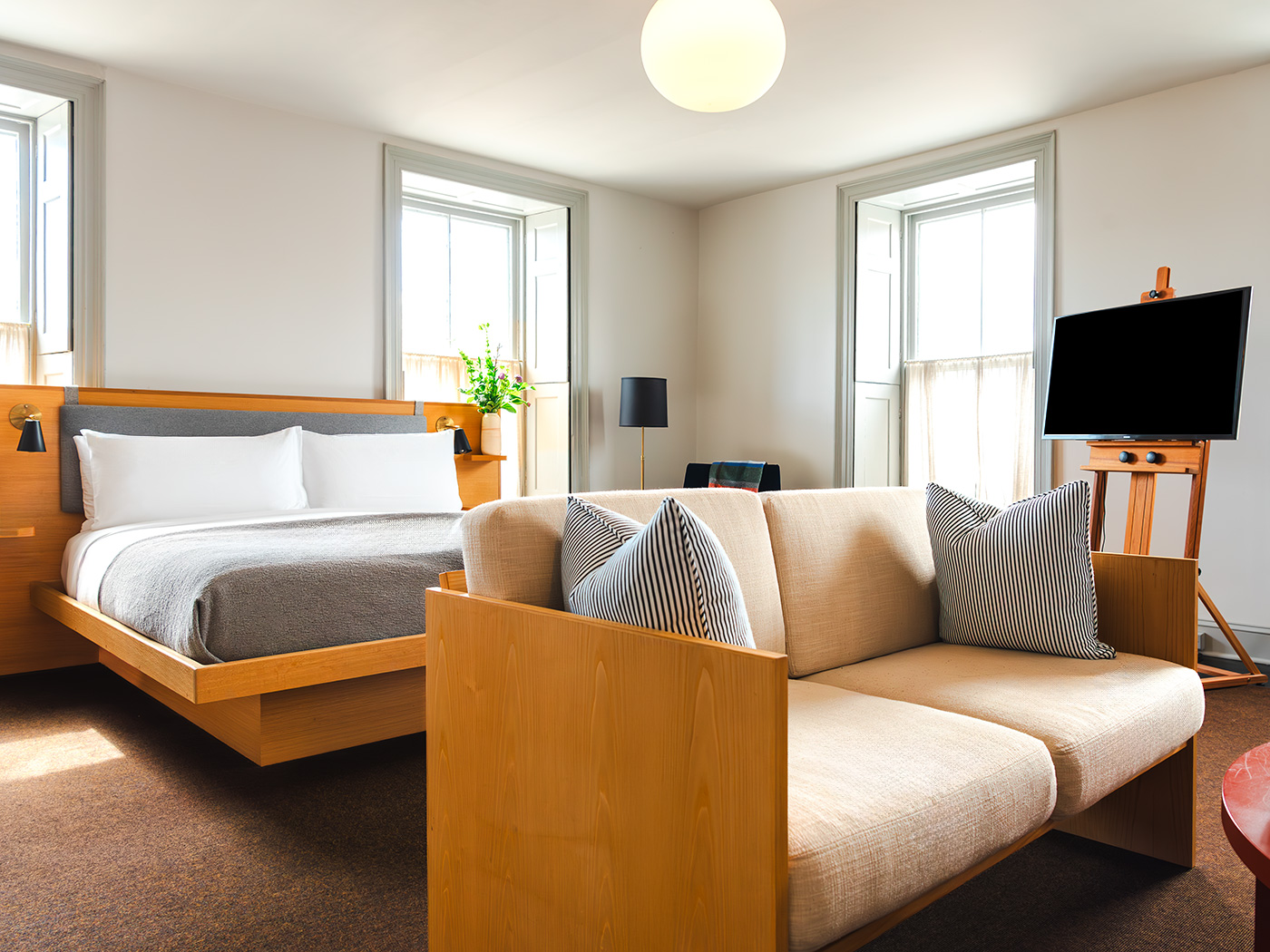 Hotel Kinsley Pearl St Luxury King R 02