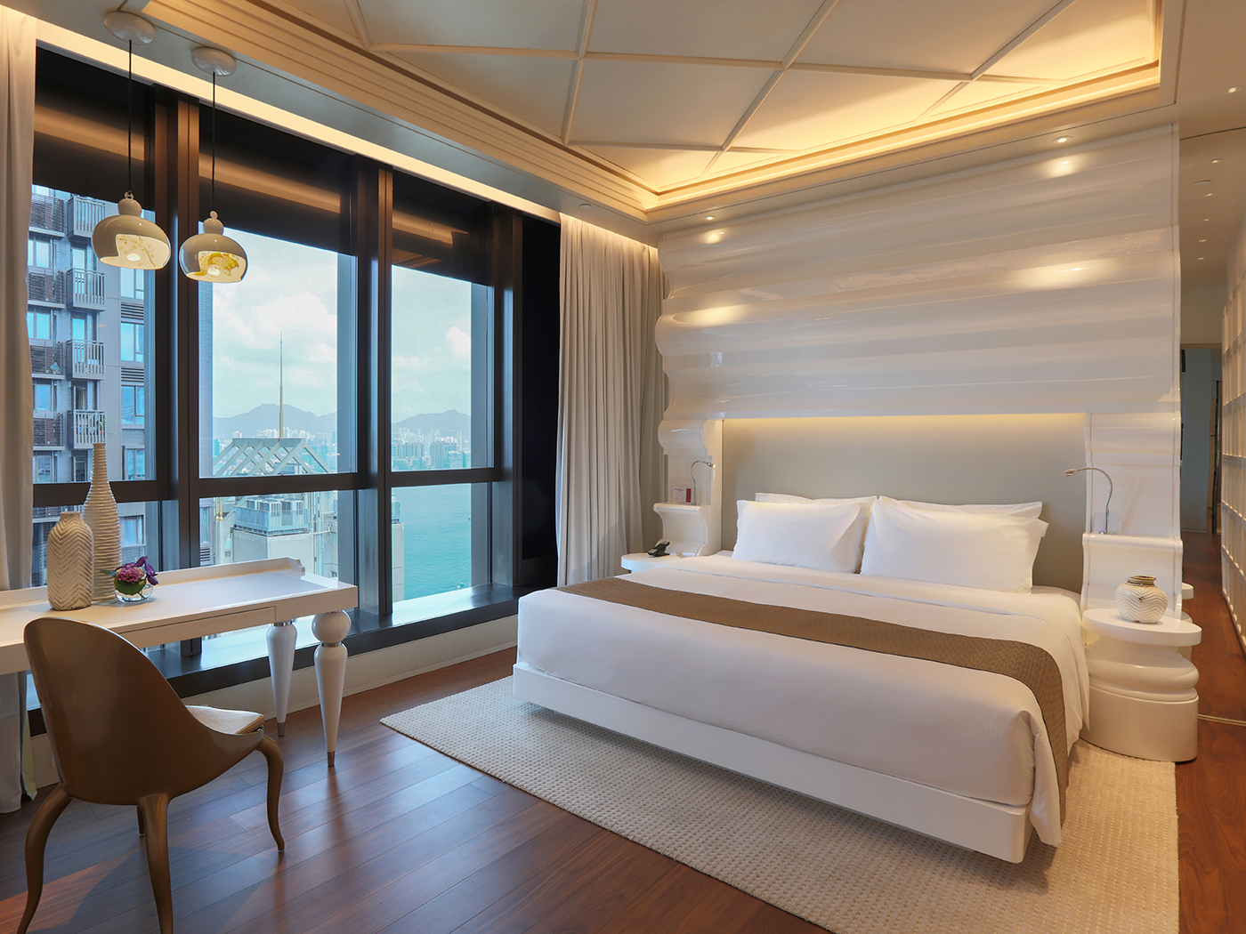 Mira Moon Penthouse Suite R 01