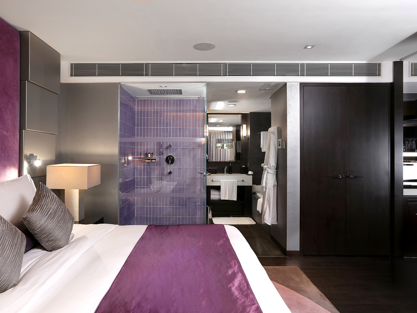 The Mira Hong Kong Terace Suite Two R 03