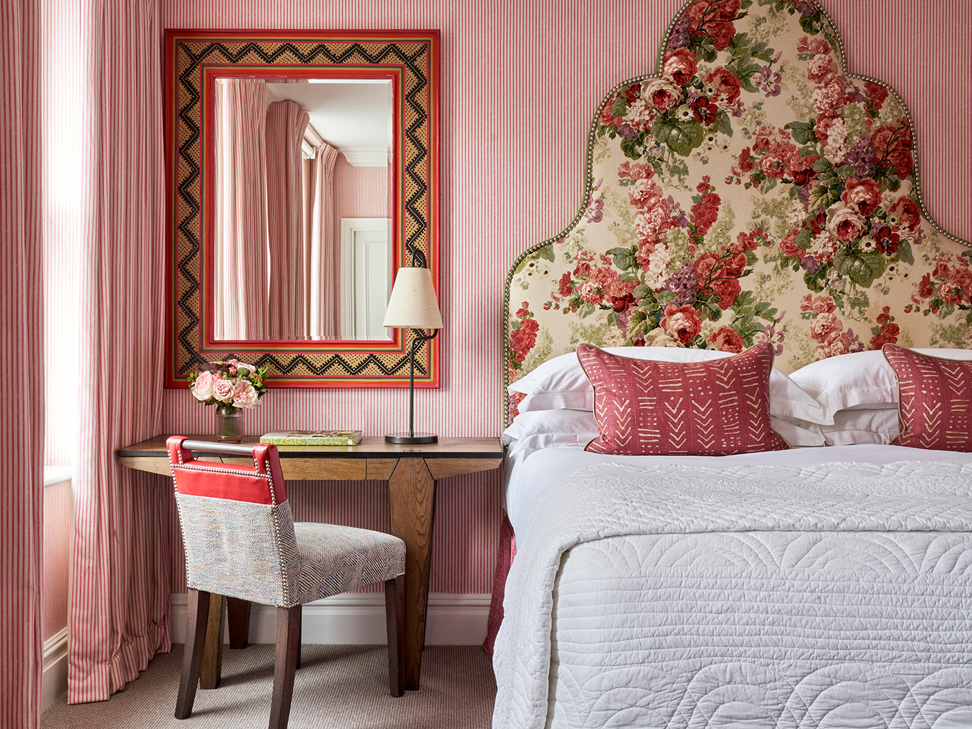 Number Sixteen Deluxe Room R V3 03