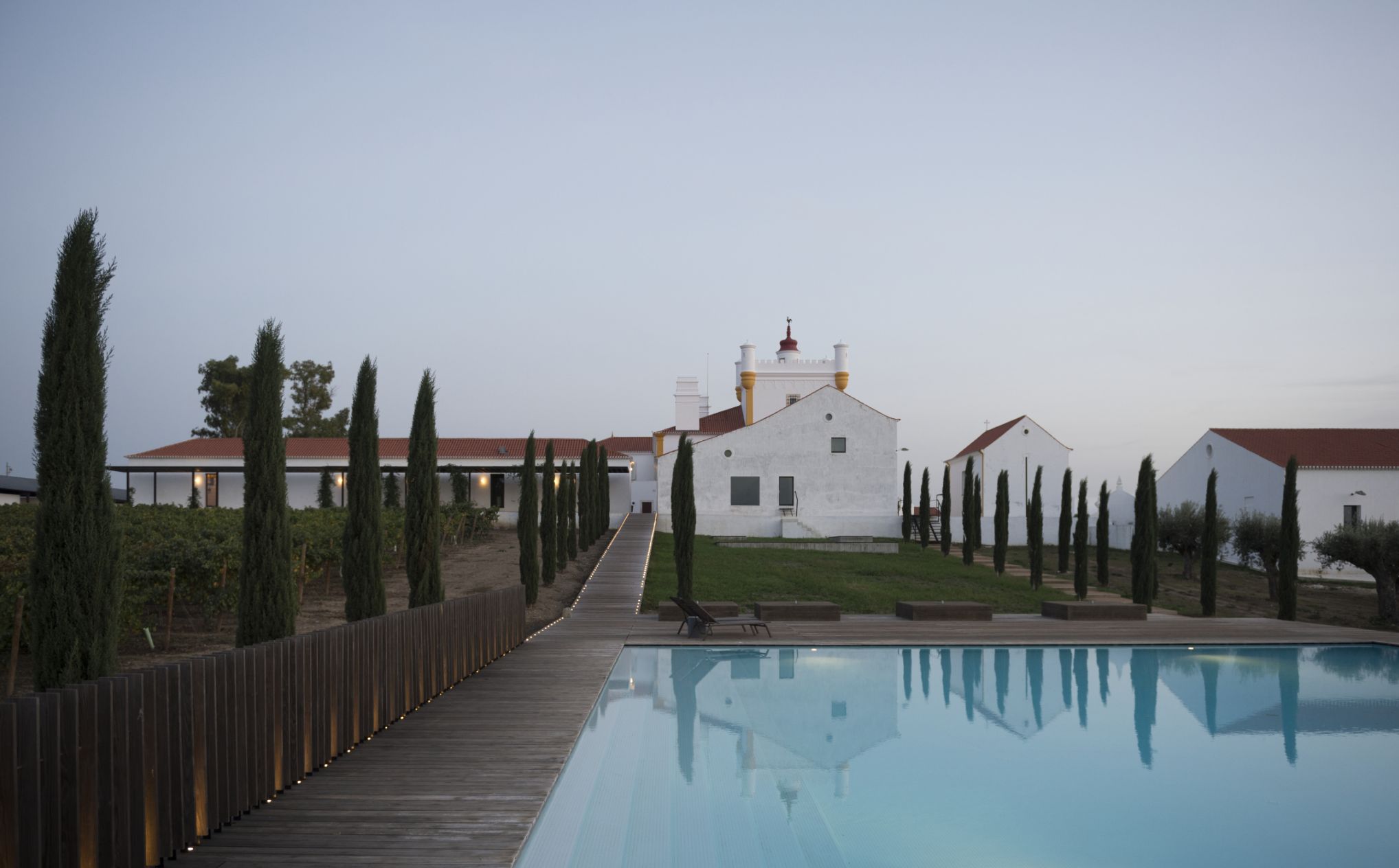 DH26 Journal Best Wine Hotels 14E